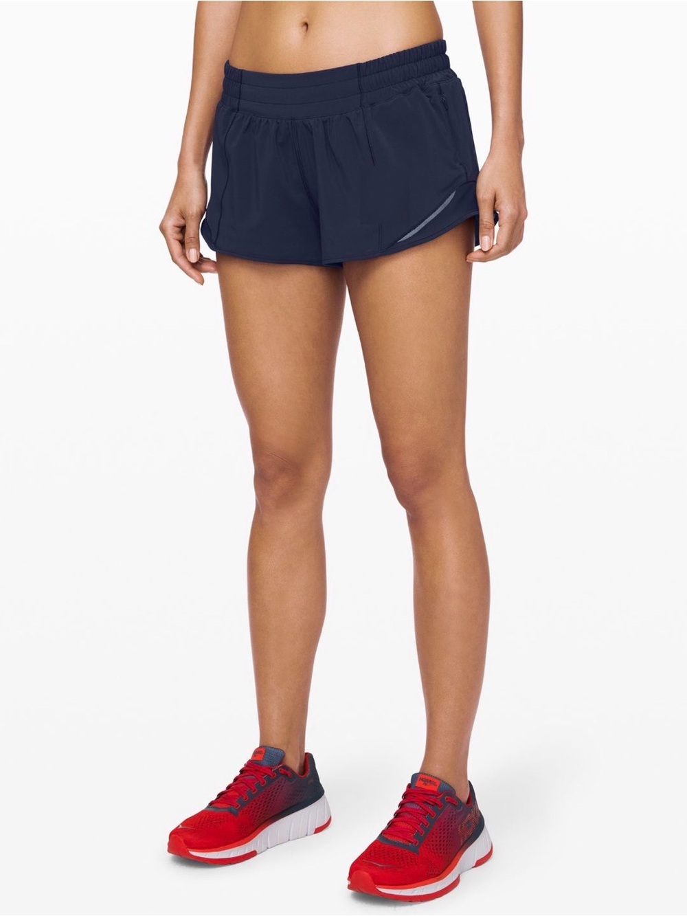 NWOT Lululemon Hotty Hot Shorts 2.5